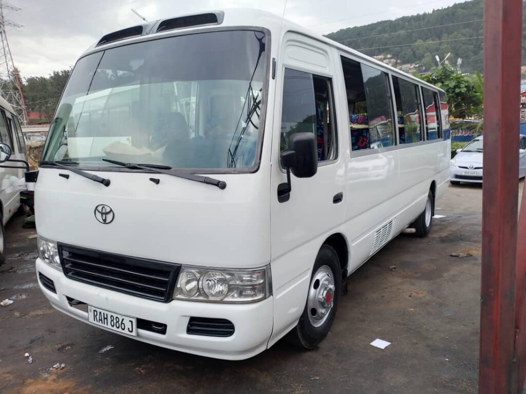 Group Tours & Safaris Car rental