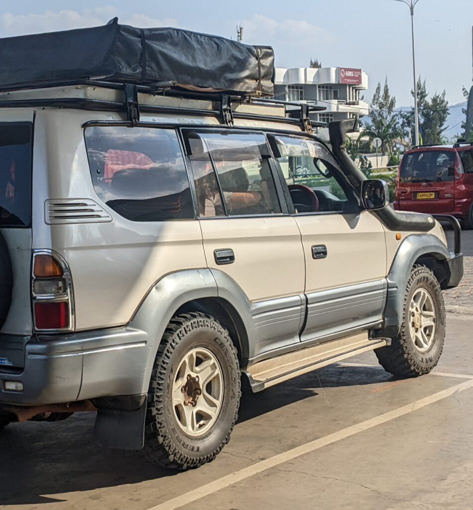 Best Cars for Rwanda Safari
